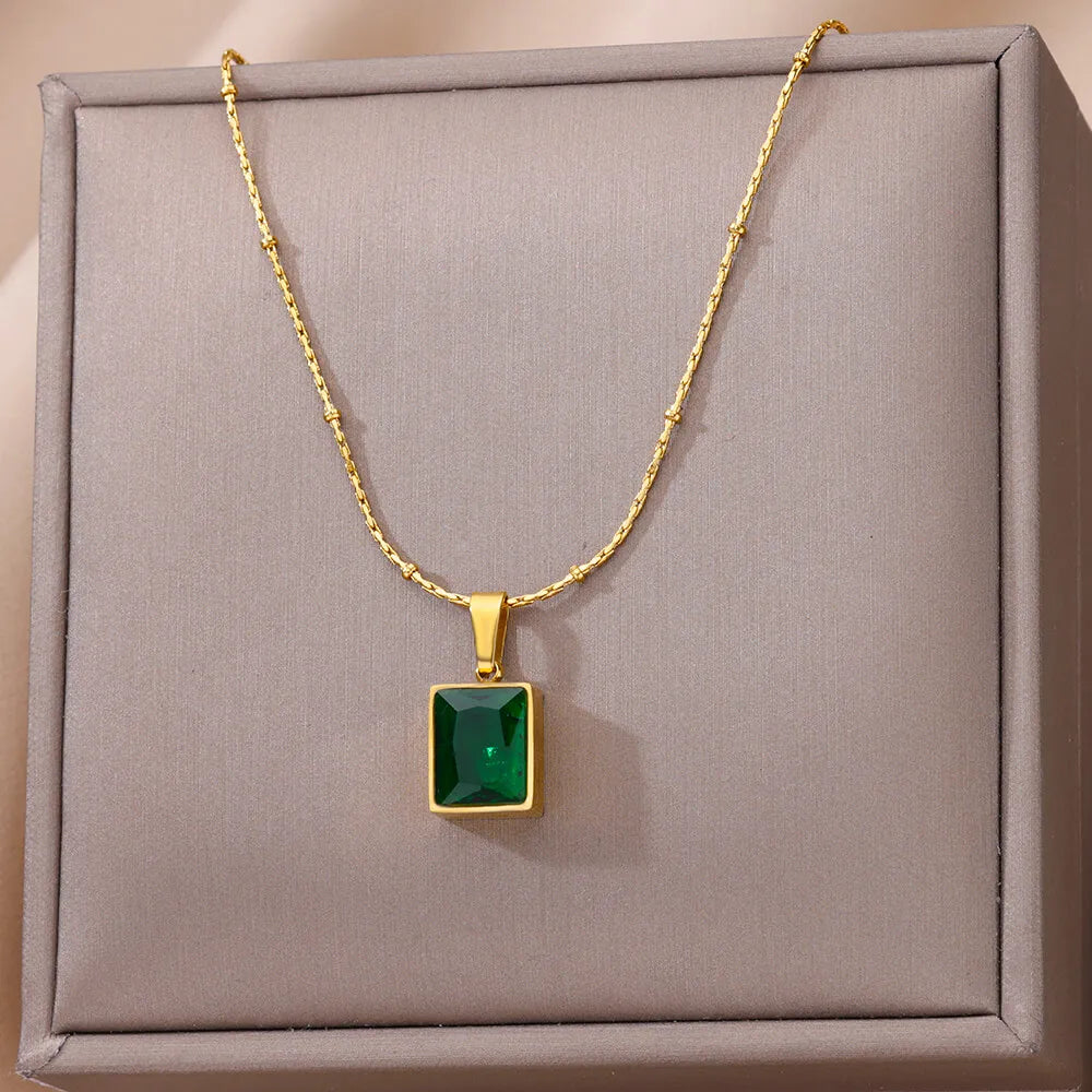 Hana Necklce