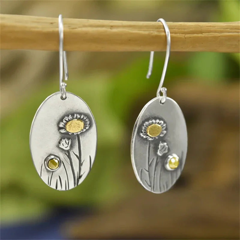 Vintage Bronze Dragonfly Earrings Fashion Gold Color Metal Carving Pattern Inlaid Moonstone Drop Earrings for Women Jewelry