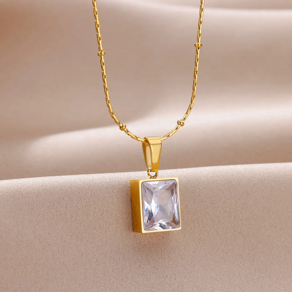 Hana Necklce