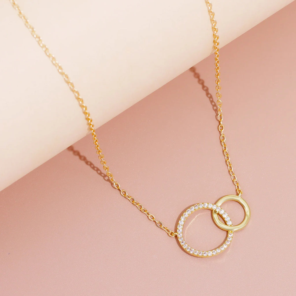 Thin Chain Minimalist Dainty Double Circle Pendant Necklace on The Neck Jewelry