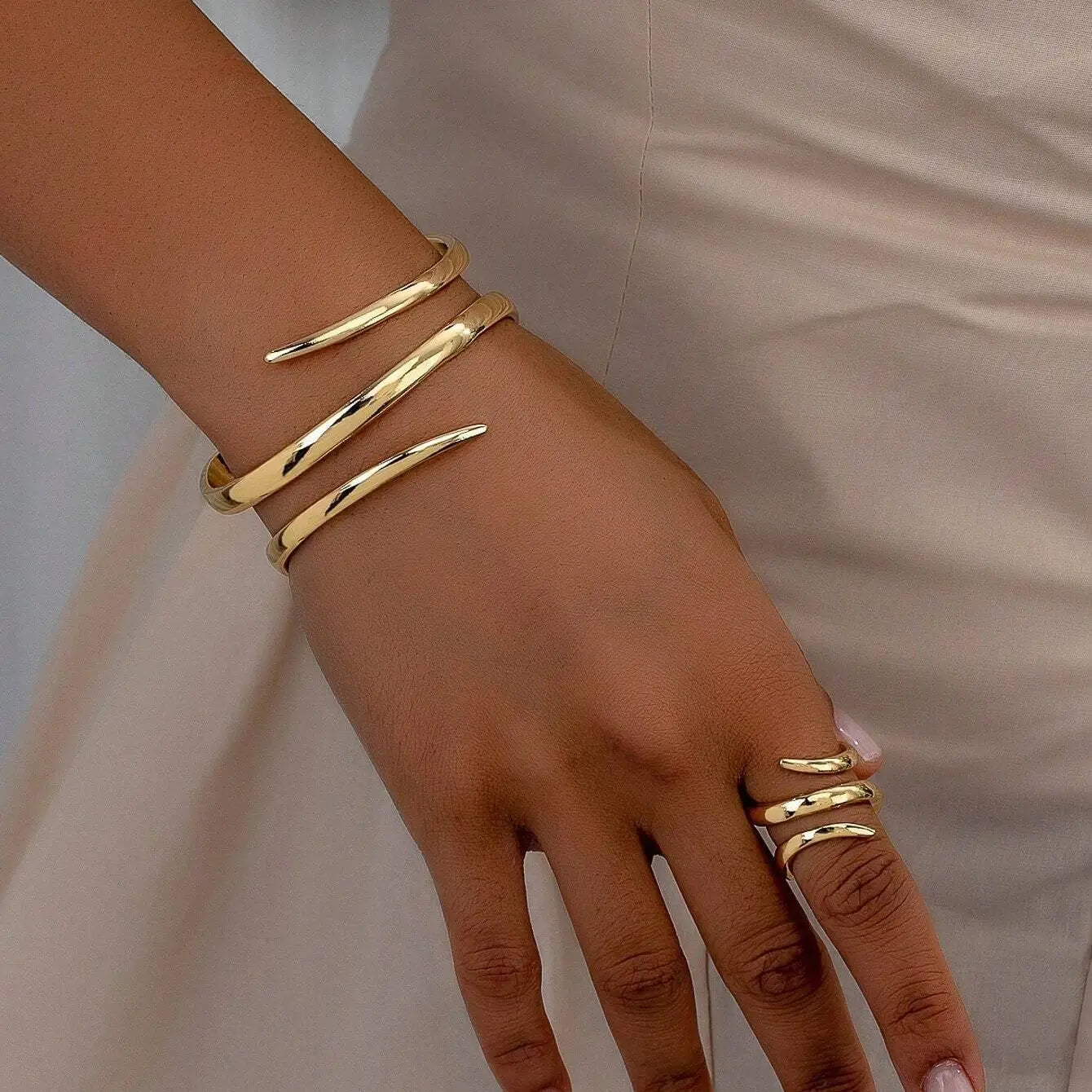 European Thick Bracelet And Ring Jewelry