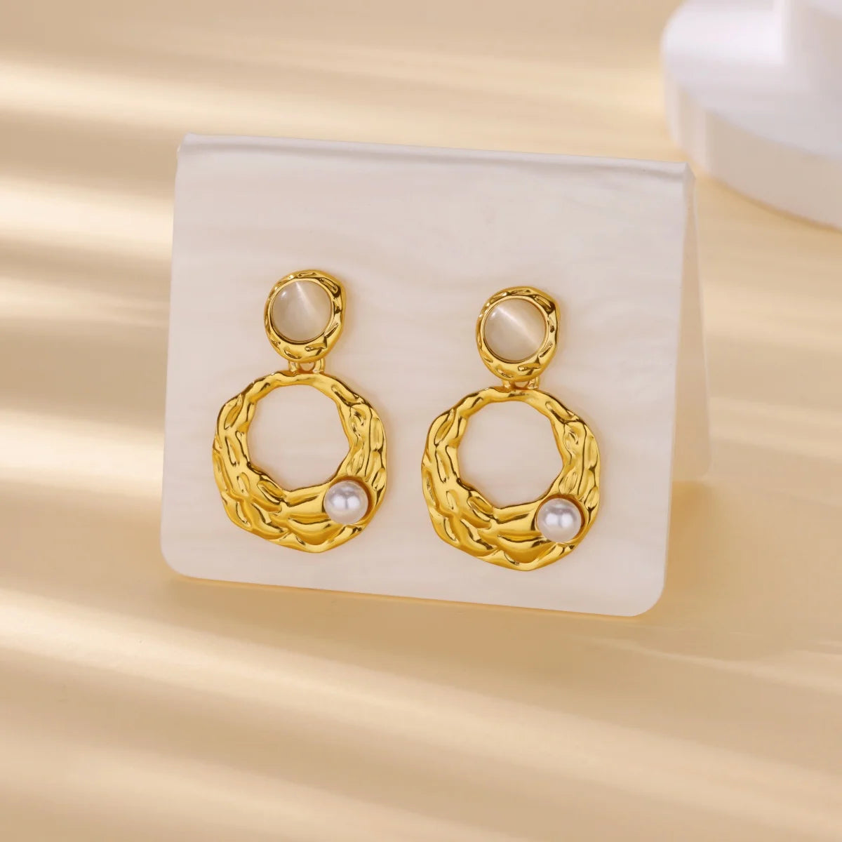 Hollow Round Drop Imitation Pearl Stud Earring  2025 New Wedding Jewelry