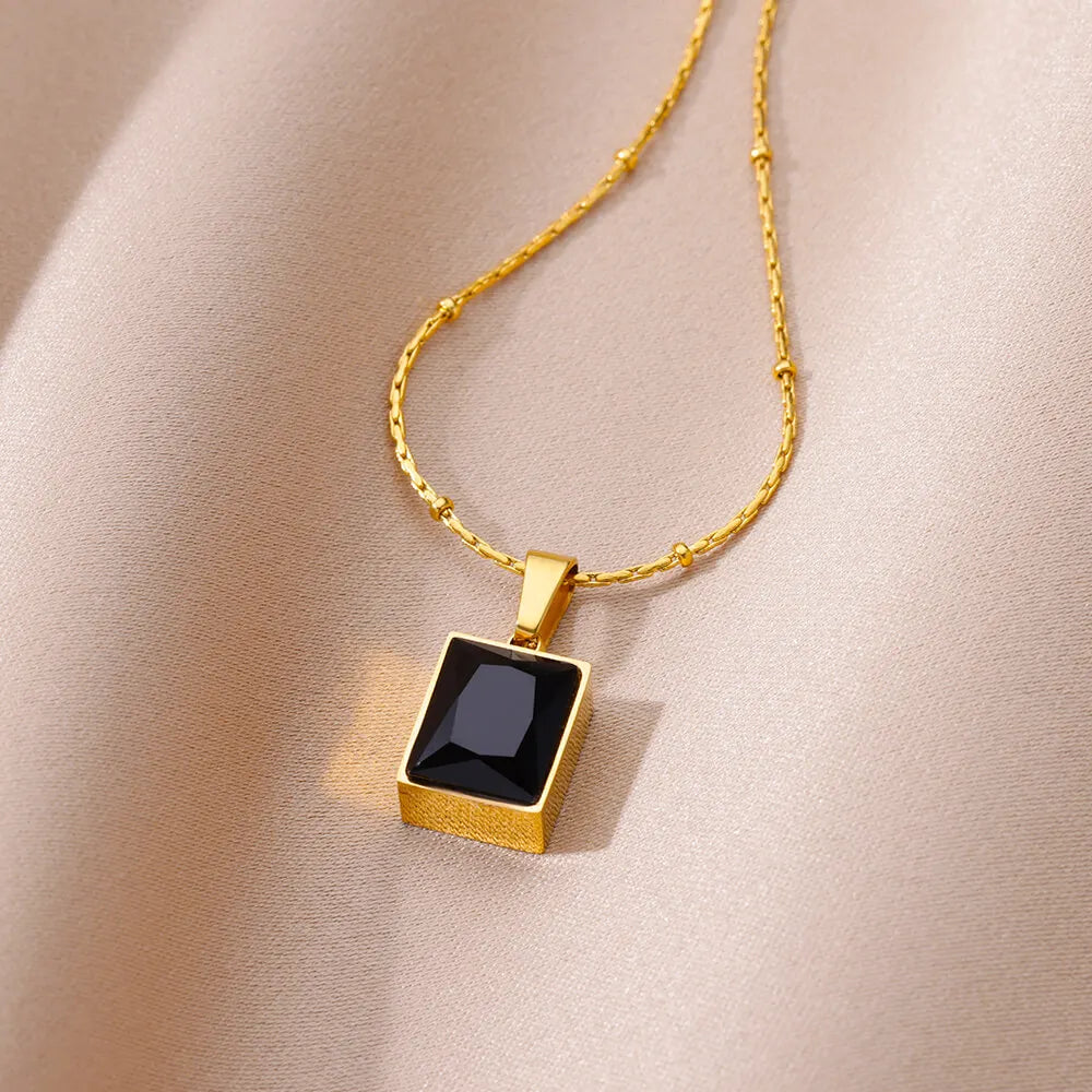 Hana Necklce